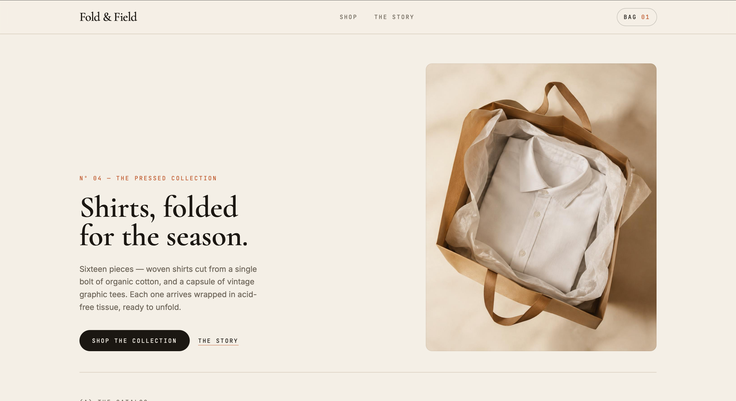 Captura de la tienda online Fold & Field con catálogo de camisas e historia de la marca
